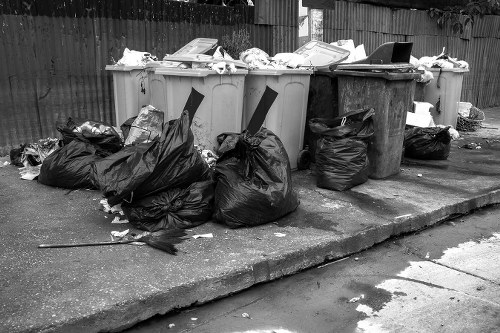 Household waste collection in Hoxton